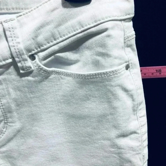 Ann Taylor Modern Fit, cuffed, 5 pocket, Belt loop,cotton stretch,summer white - Picture 2 of 9